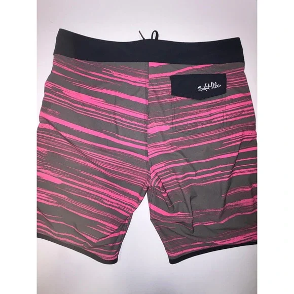 Mens Wrangler dress/active pants 34/30, Magellan 33w shorts, salt‎ life swim 34w - Picture 7 of 15